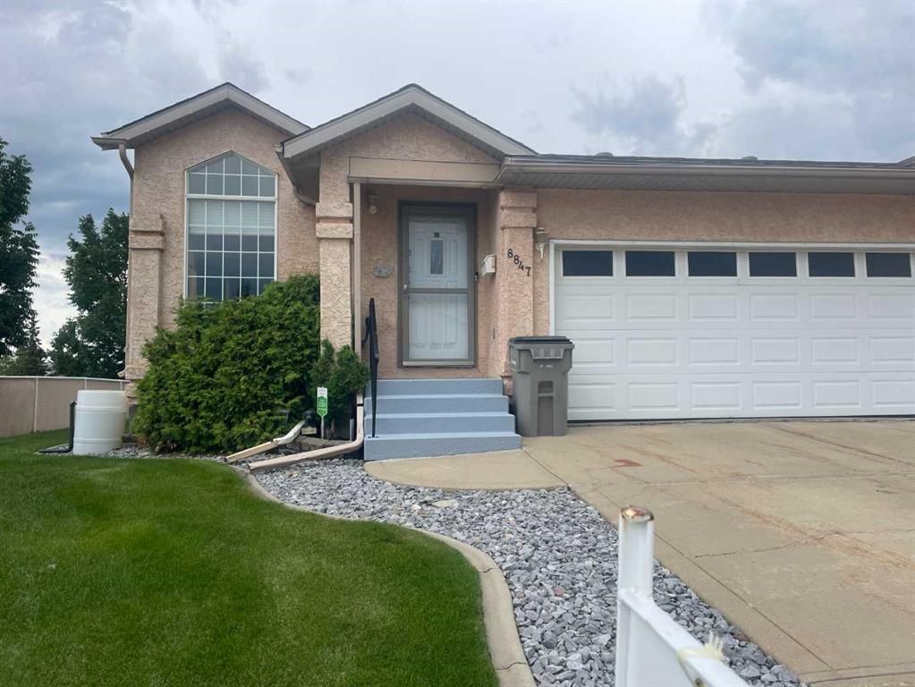 8847 106 Avenue  - Photo 2