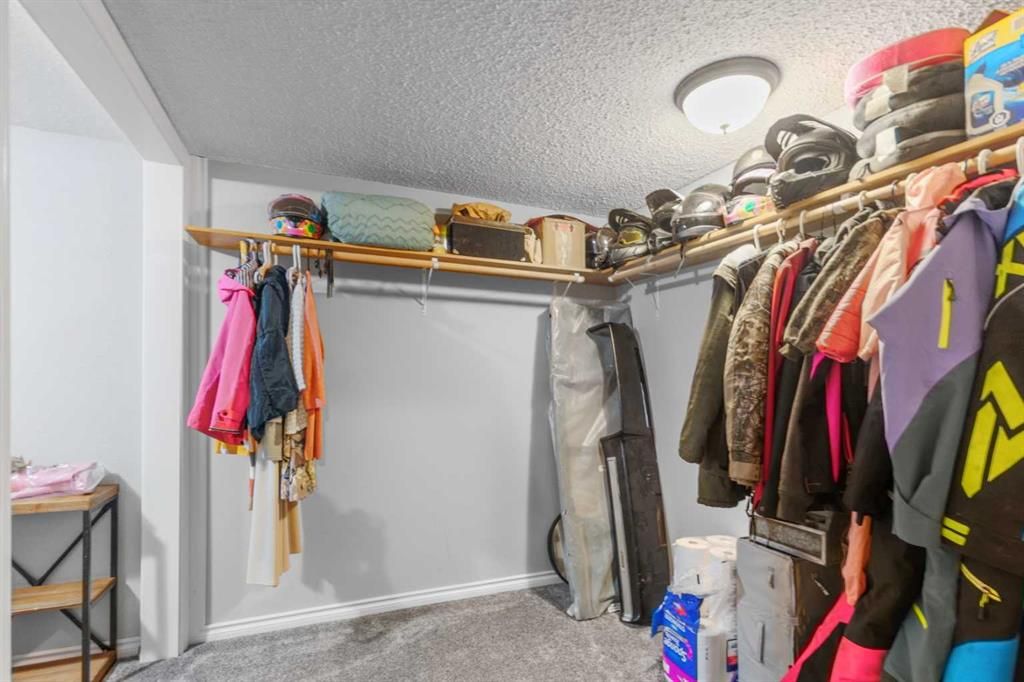 9922 83 Avenue  - Photo 15