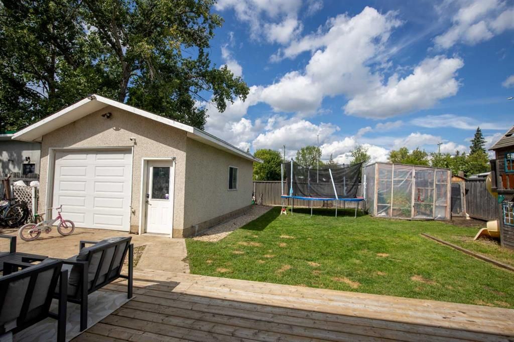 9922 83 Avenue  - Photo 18
