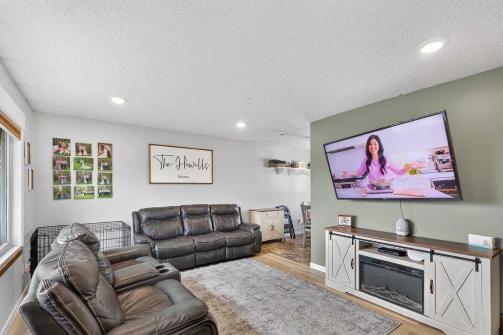 9922 83 Avenue  - Photo 3