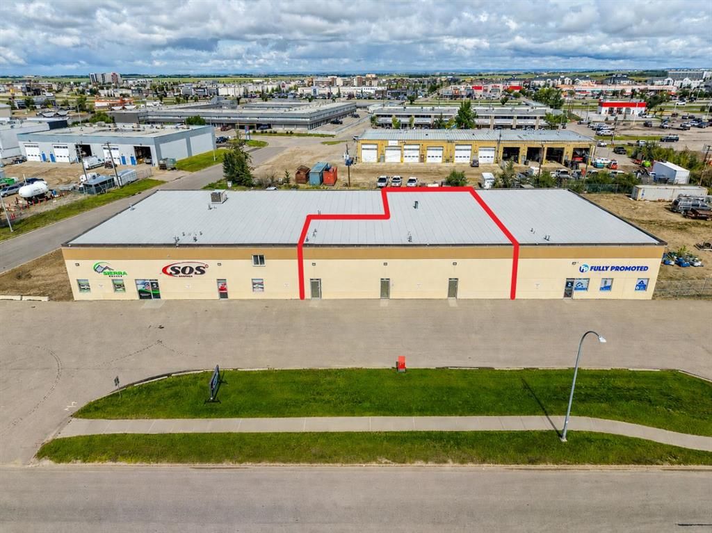 11310 97 Avenue - Photo 1