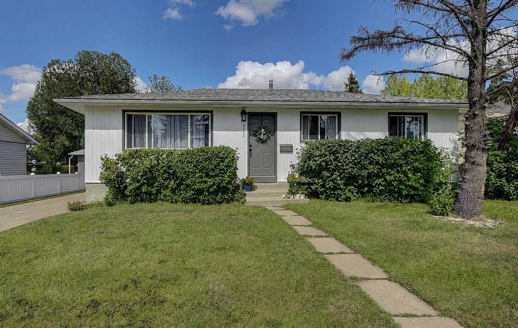 9622 108 Avenue  - Photo 1