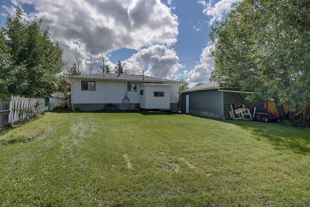 9622 108 Avenue  - Photo 43