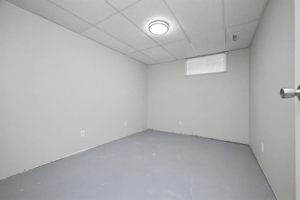 7325 97A Street  - Photo 25