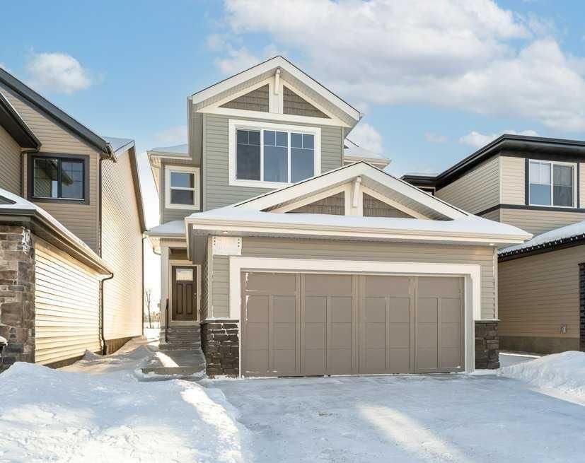 8702 128 Avenue  - Photo 1