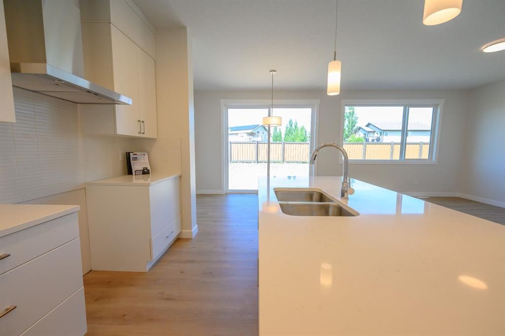 12826 87A Street  - Photo 11