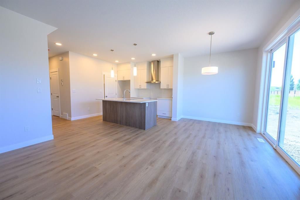 12826 87A Street  - Photo 16