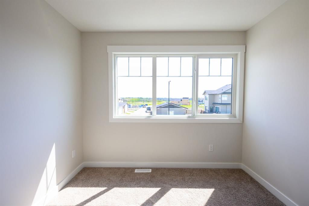 12826 87A Street  - Photo 22