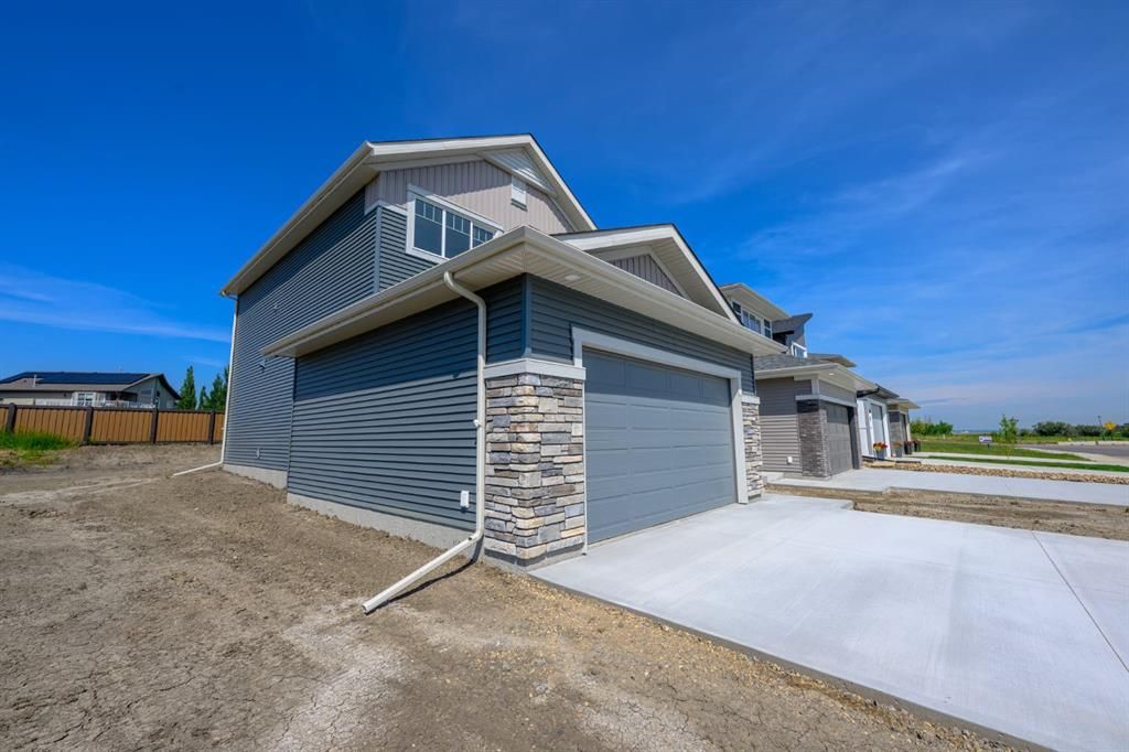 12826 87A Street  - Photo 3