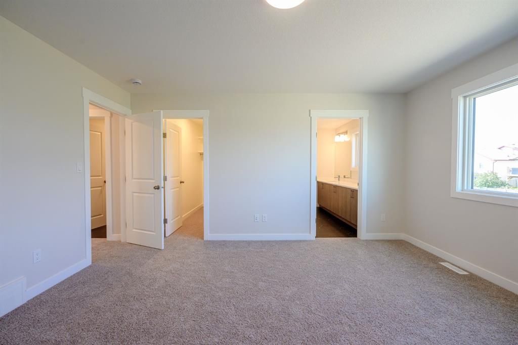 12826 87A Street  - Photo 35