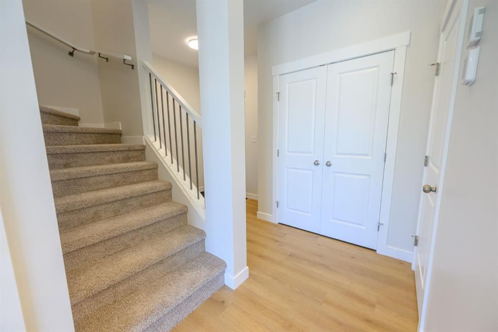 12826 87A Street  - Photo 7