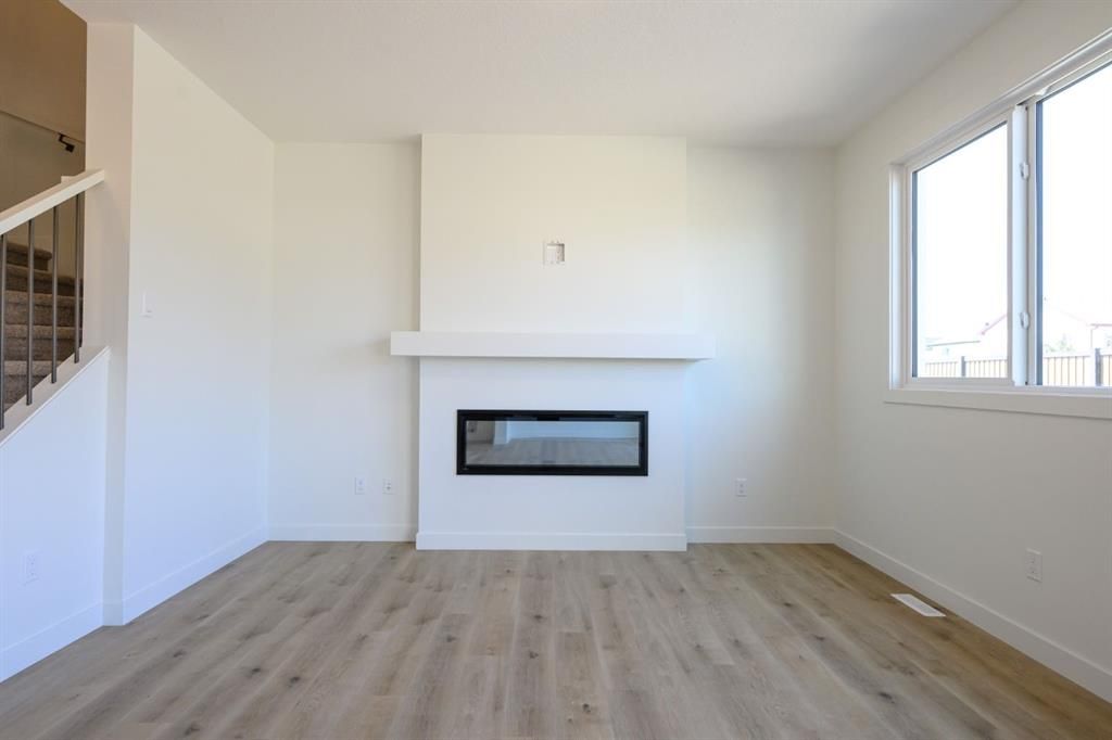 12830 87A Street  - Photo 15