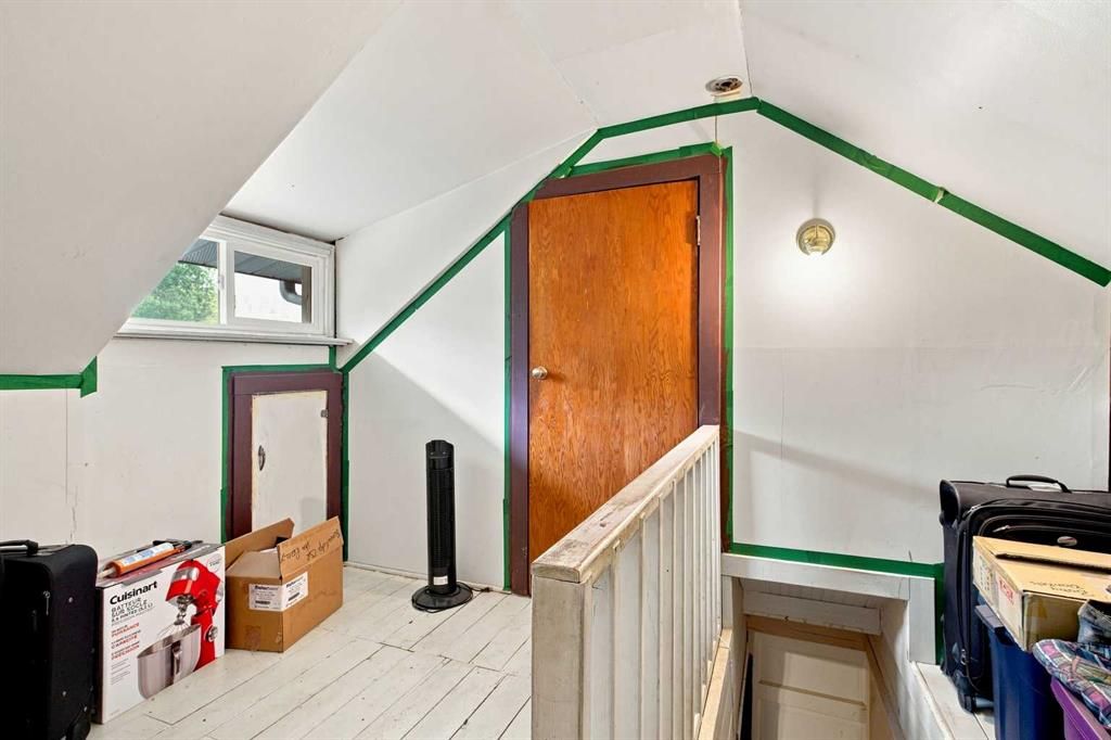 918 3 Avenue  - Photo 12