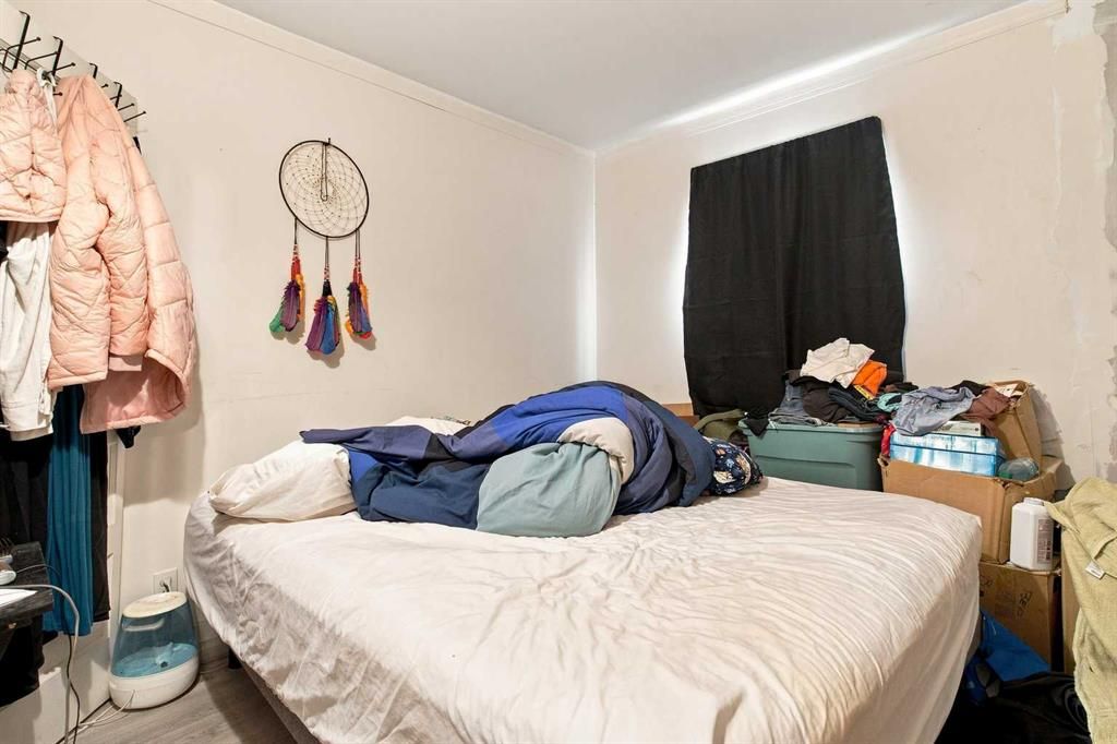 918 3 Avenue  - Photo 7