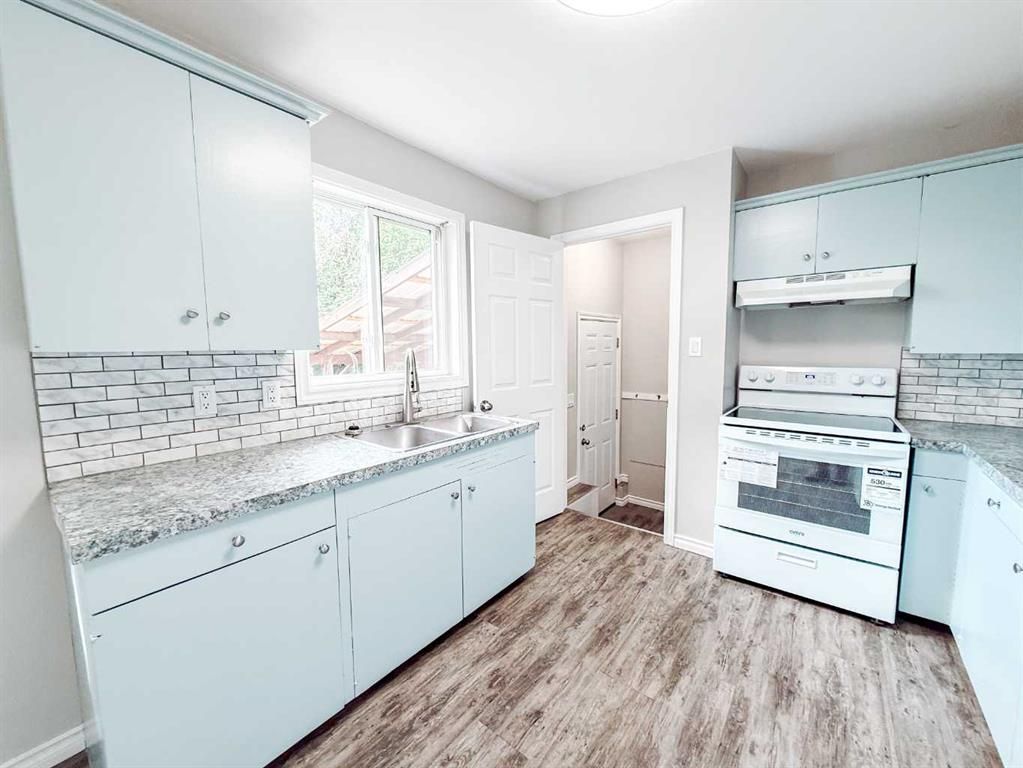 5104 46 Avenue  - Photo 13