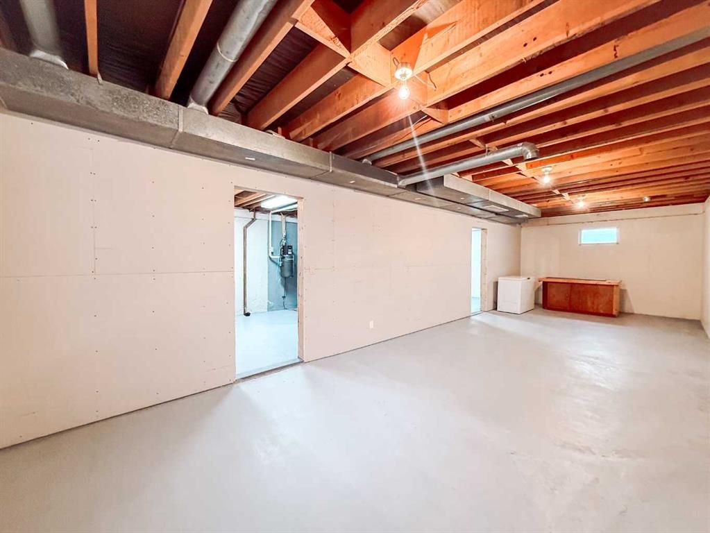 5104 46 Avenue  - Photo 25