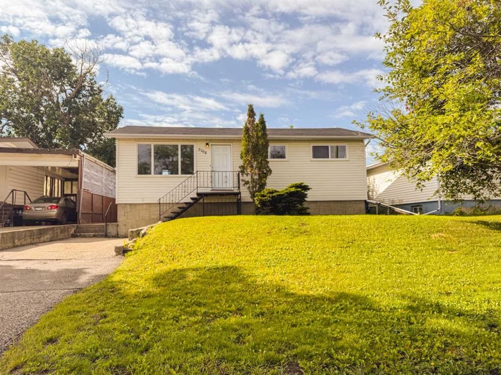 5104 46 Avenue  - Photo 3