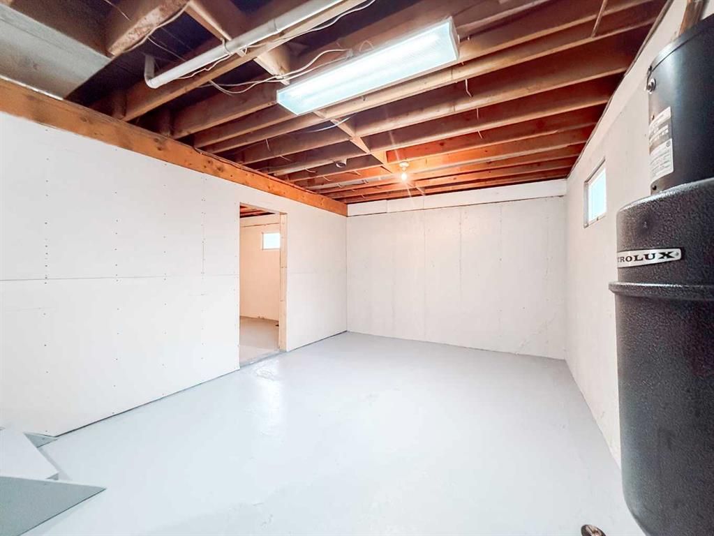 5104 46 Avenue  - Photo 31