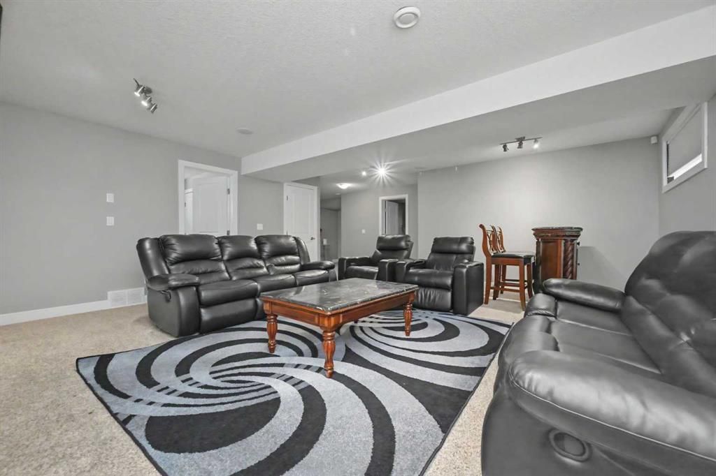 11813 86A Street  - Photo 37