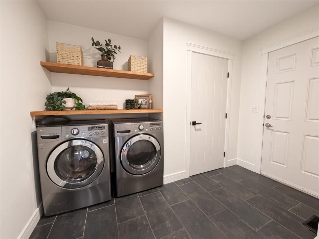 9010 Willow Drive  - Photo 17