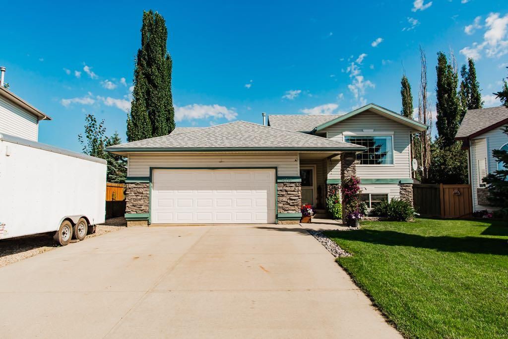 10310 73 Avenue - Photo 1