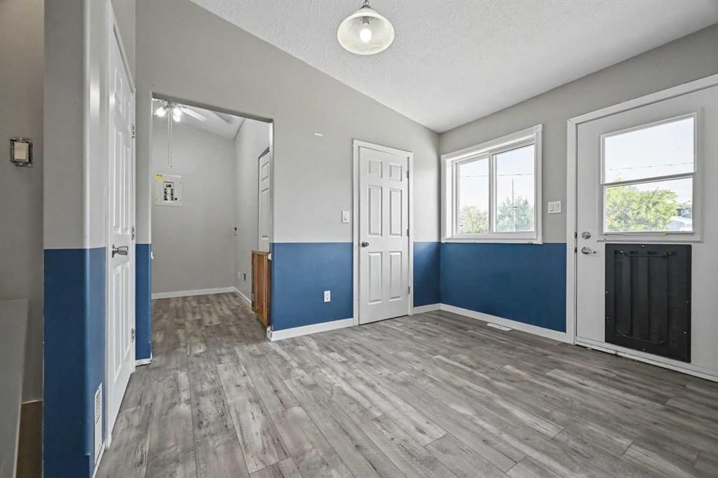 5003 46 Street  - Photo 22