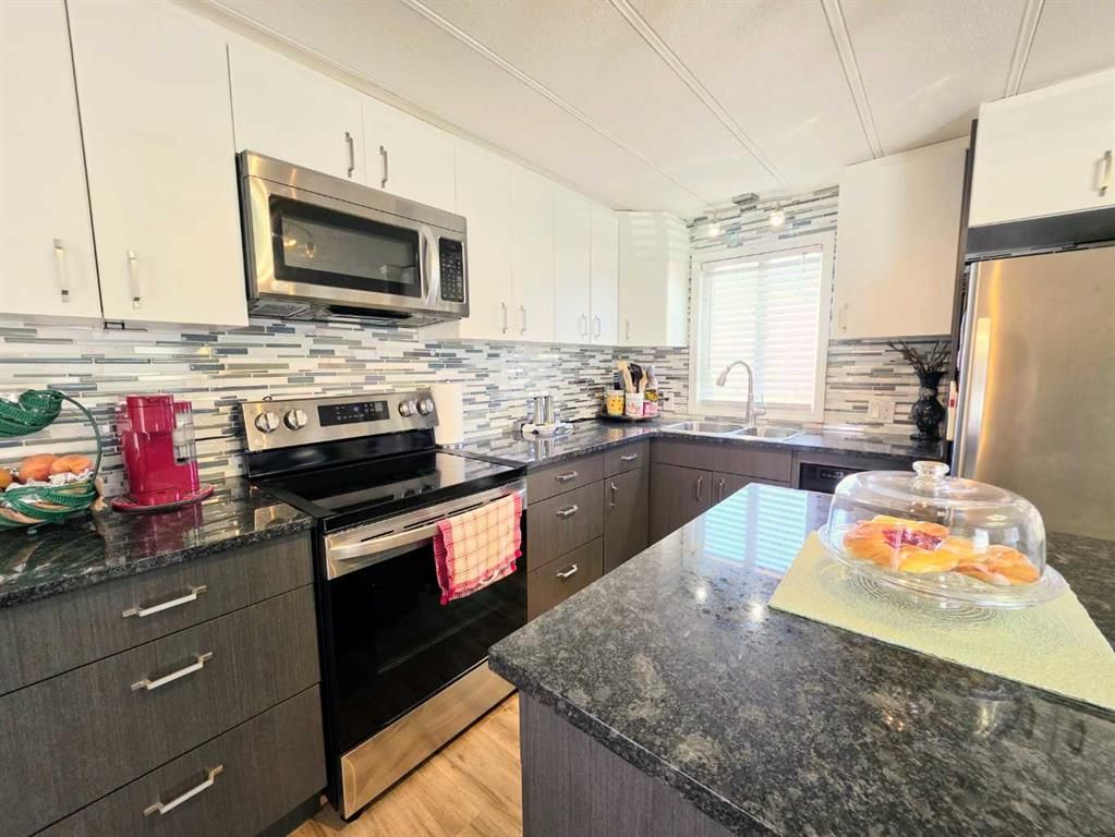 409 7 Avenue  - Photo 9