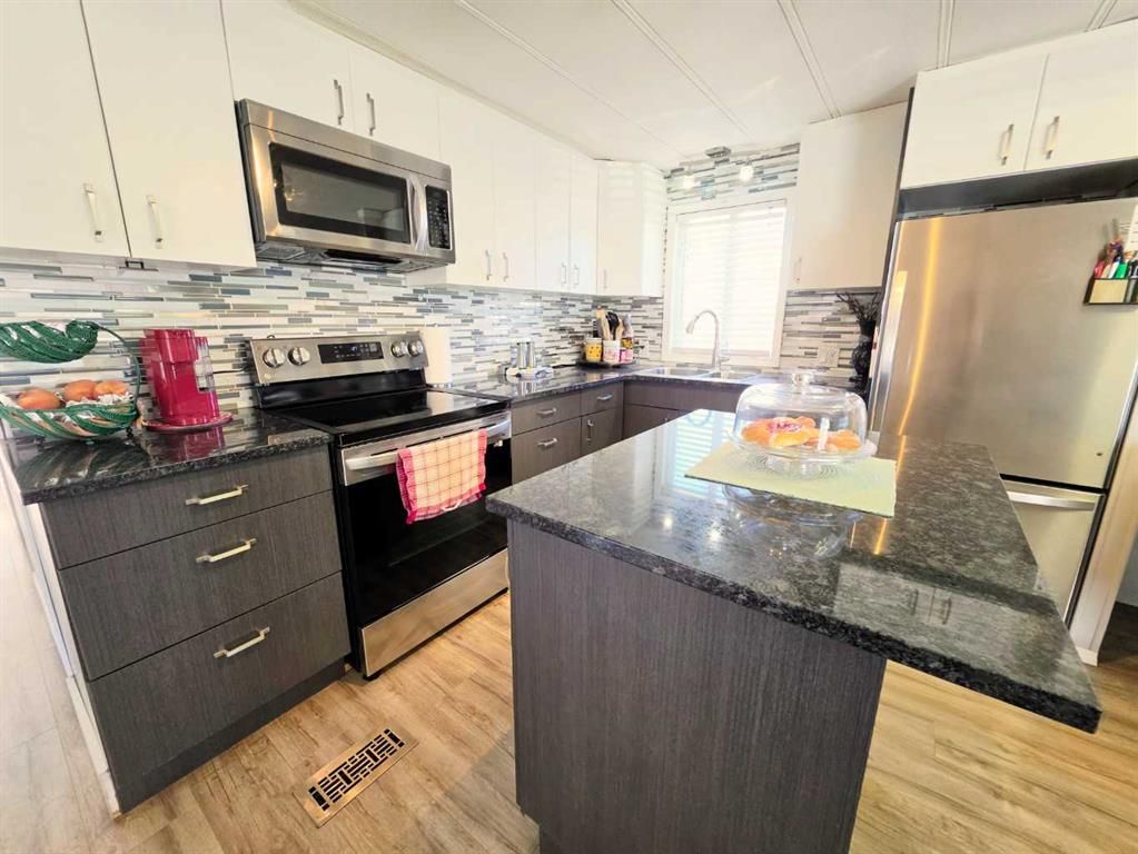409 7 Avenue  - Photo 12
