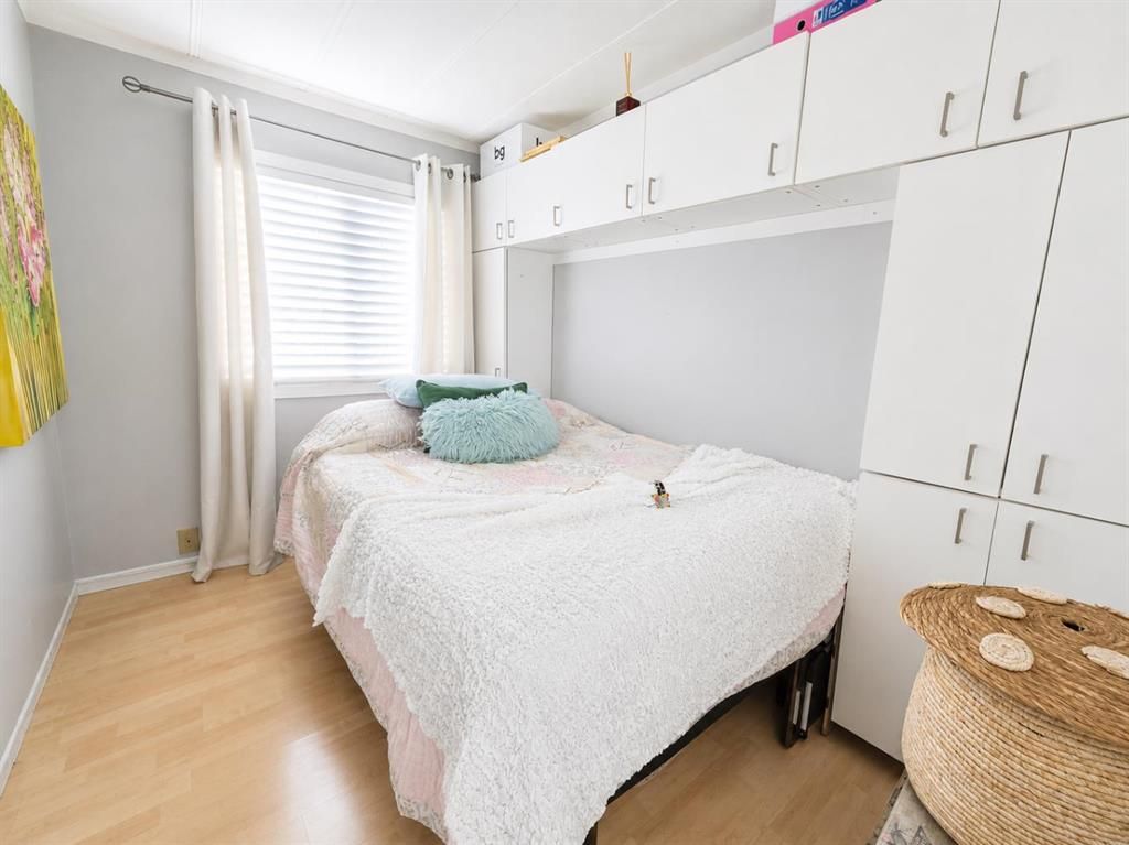 409 7 Avenue  - Photo 16
