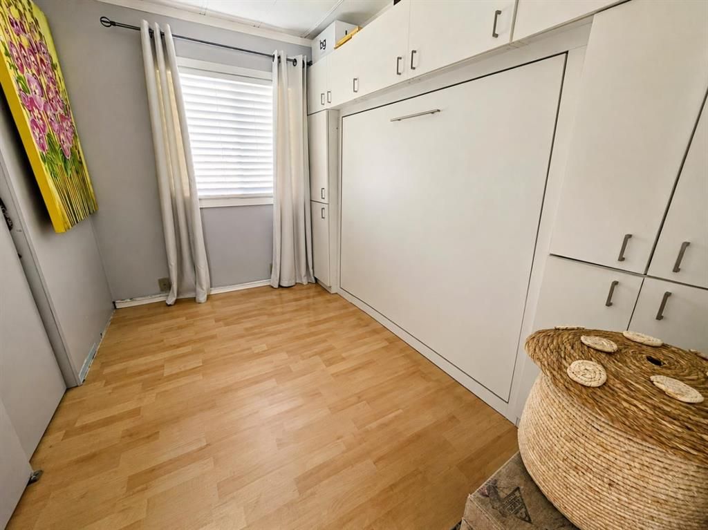 409 7 Avenue  - Photo 17
