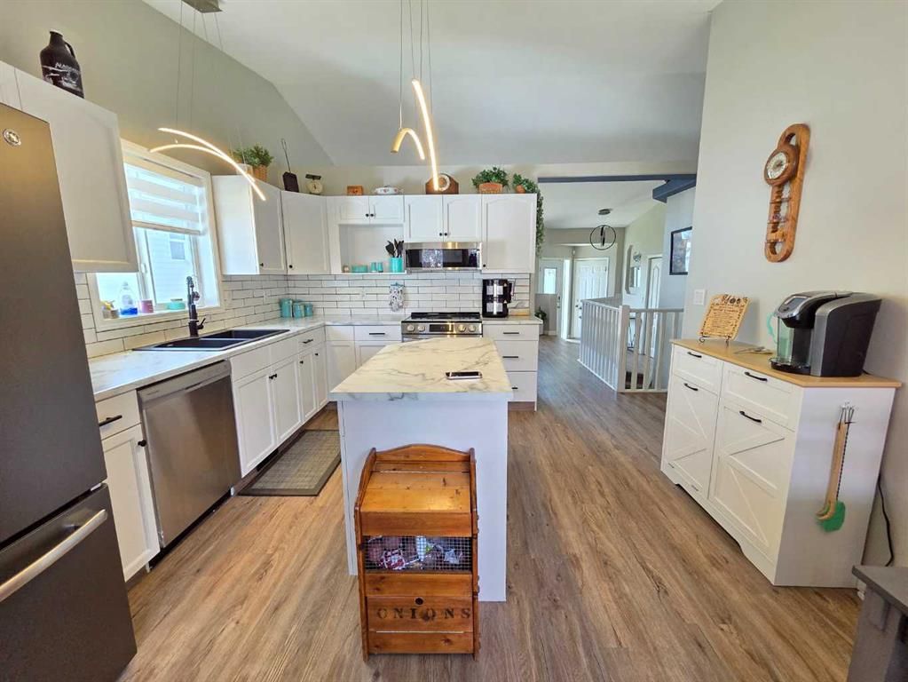 37 Pinnacle Crescent  - Photo 17