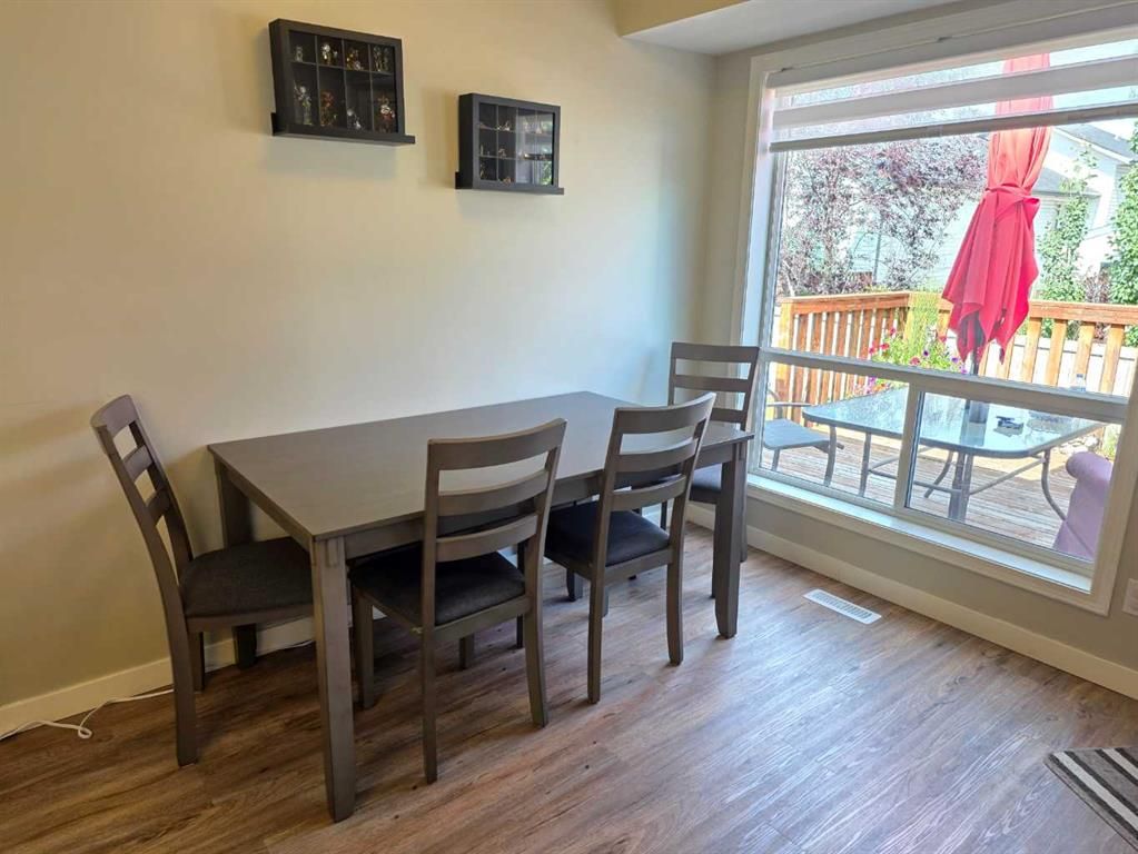 37 Pinnacle Crescent  - Photo 22