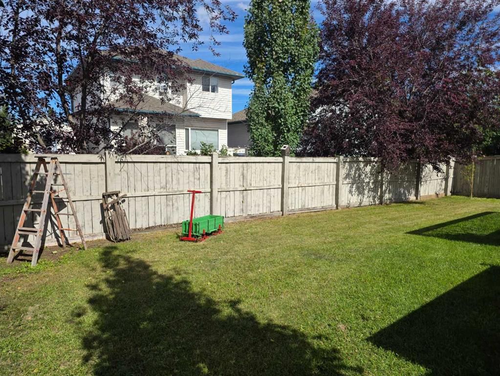 37 Pinnacle Crescent  - Photo 6