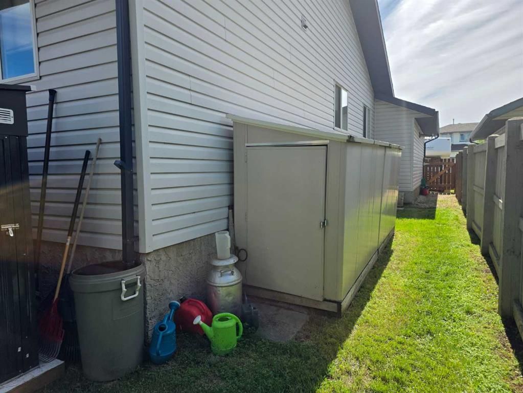 37 Pinnacle Crescent  - Photo 7