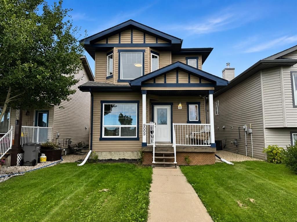9009 93 Avenue - Photo 1