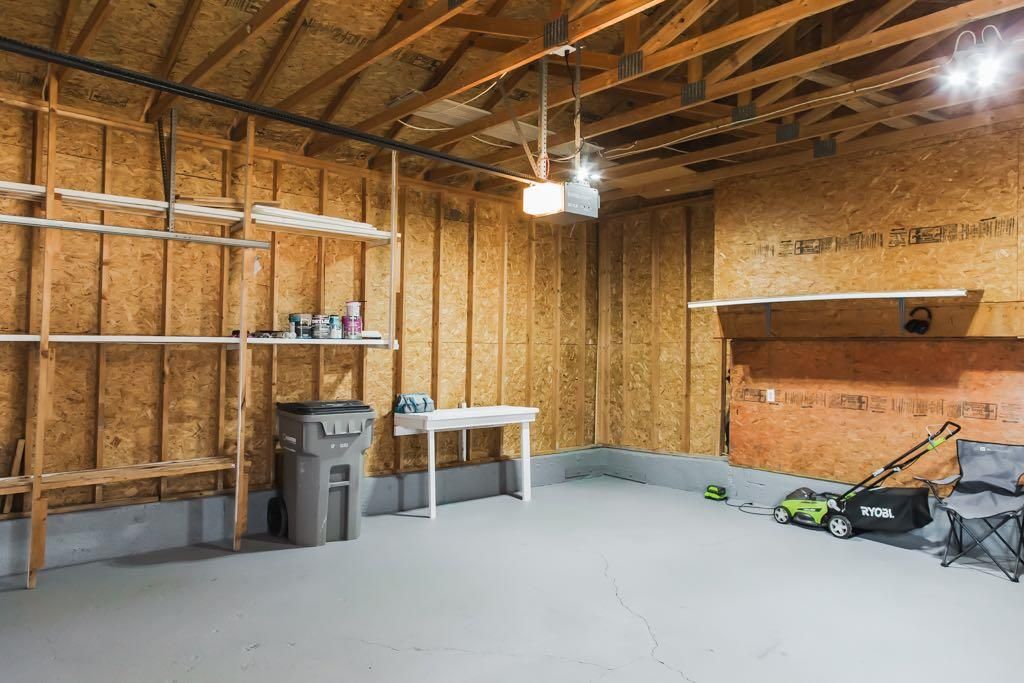 10610 Michaelis Boulevard  - Photo 33