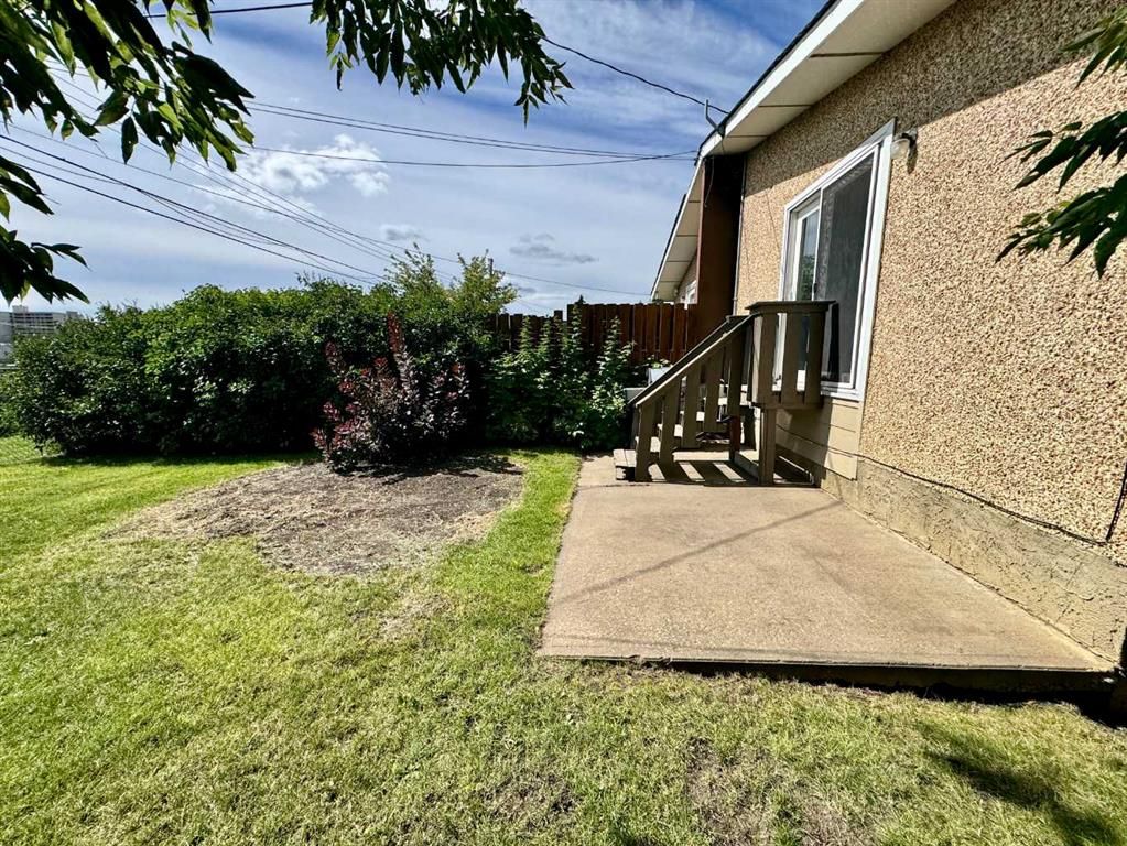 B, 9517 98 Avenue  - Photo 24