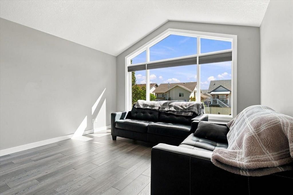 10465 Royal Oaks Drive  - Photo 10