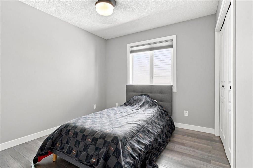 10465 Royal Oaks Drive  - Photo 14