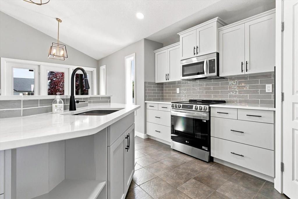 10465 Royal Oaks Drive - Photo 4