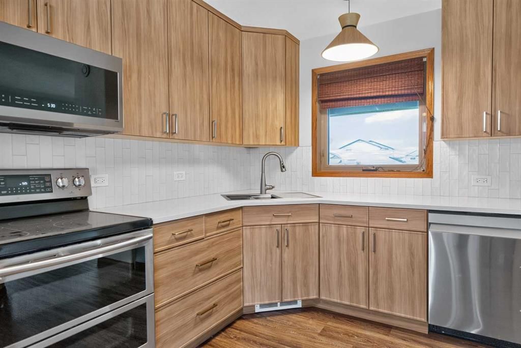 10407 102 Ave   - Photo 6