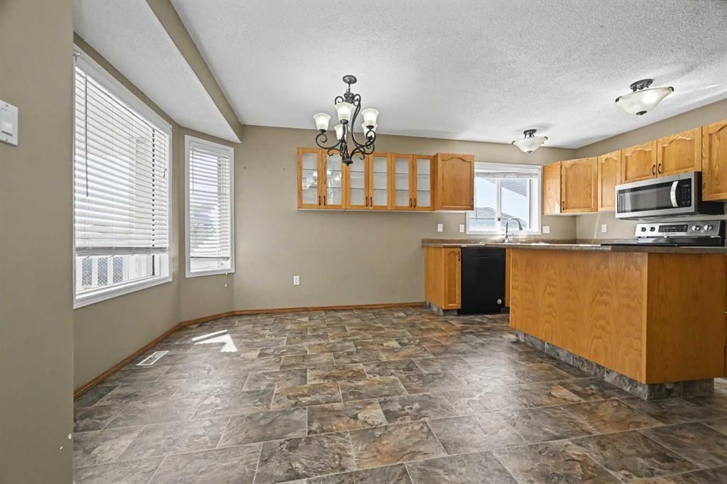 12017 95B Street  - Photo 9