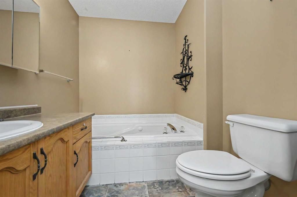 12017 95B Street  - Photo 20