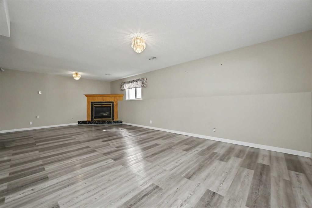 12017 95B Street  - Photo 25