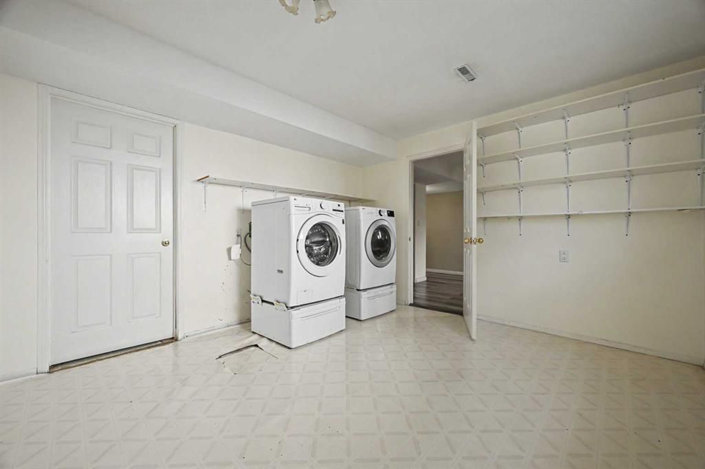12017 95B Street  - Photo 27