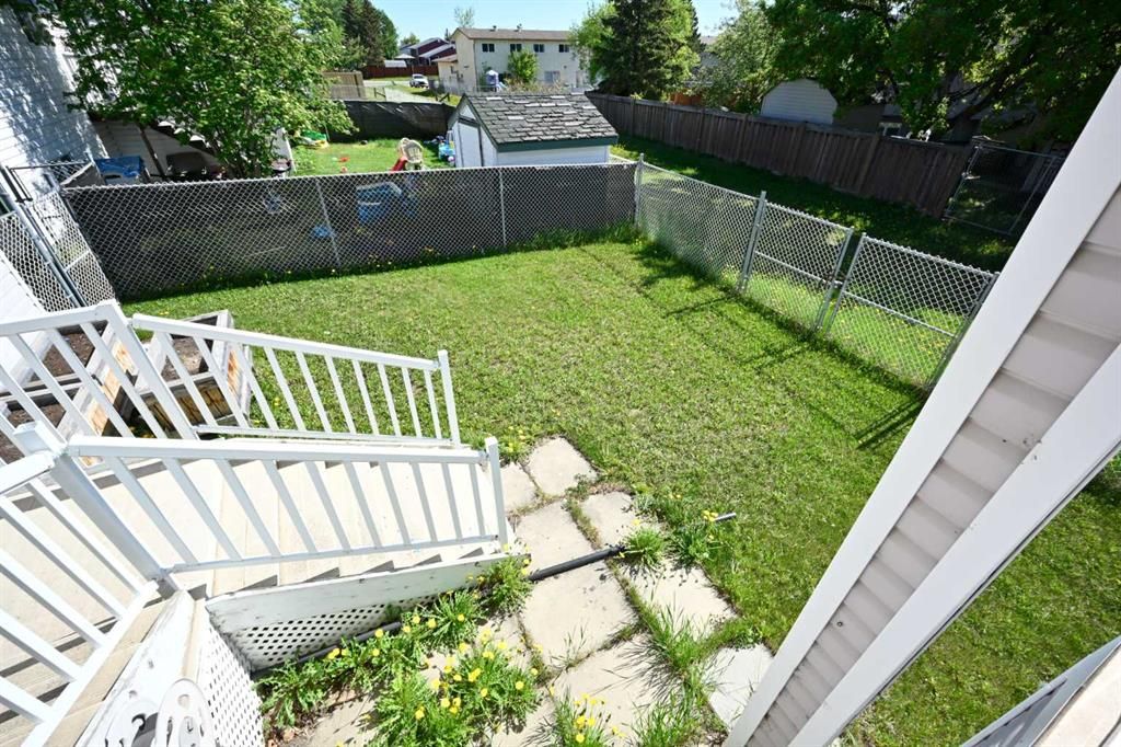 12017 95B Street  - Photo 30