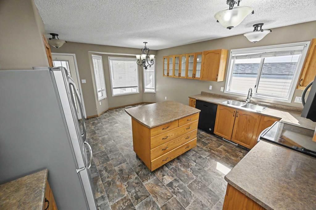 12017 95B Street - Photo 3
