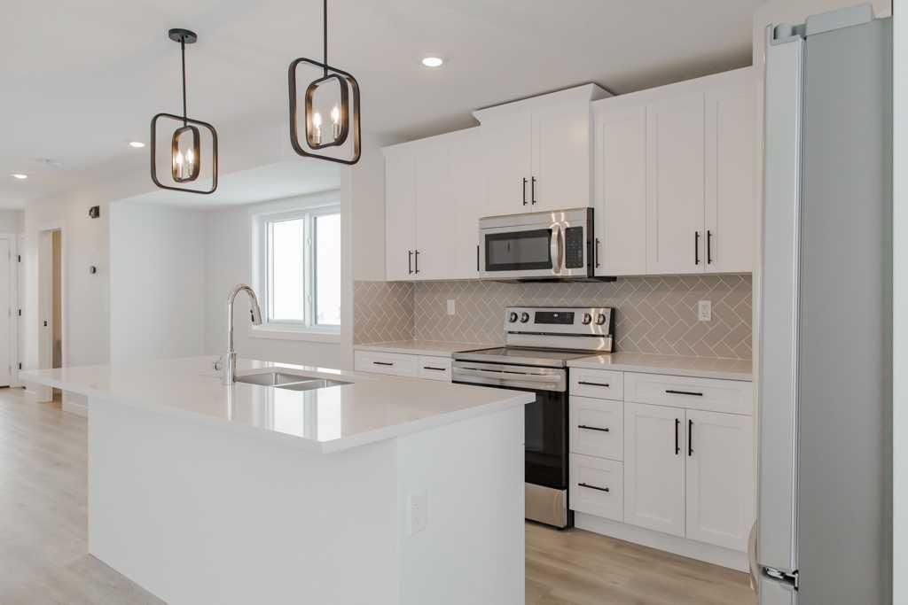 9530 114 Avenue  - Photo 2