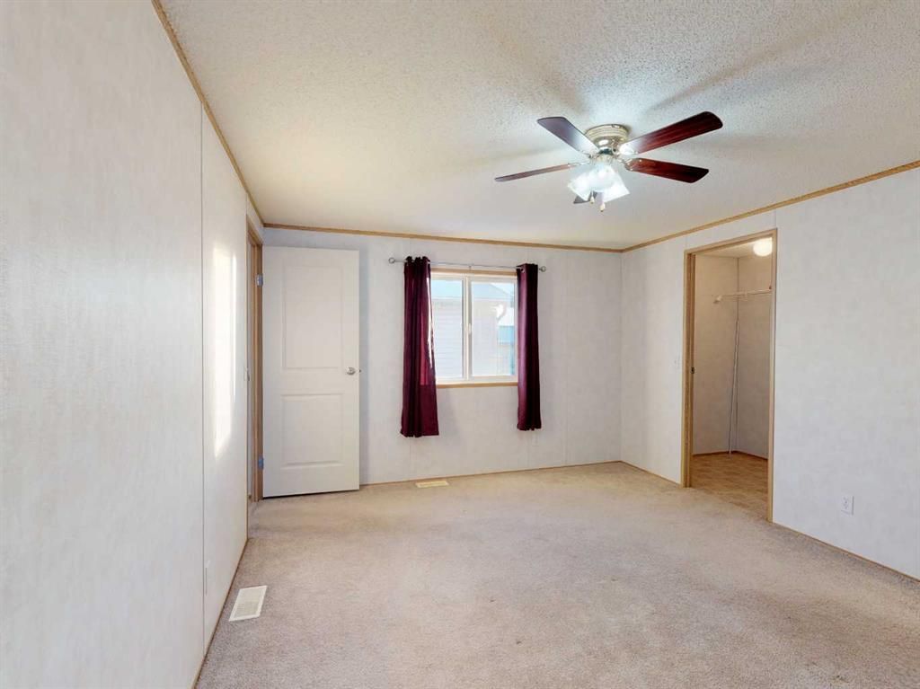 9011 88 Avenue  - Photo 9