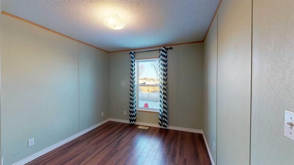 9011 88 Avenue  - Photo 13